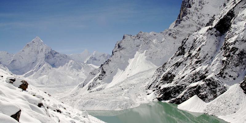 酸骑兵77：从硬核手游到玩家社区的崛起之路