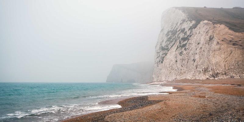 《酸骑兵》硬核物理引擎深度解析：流体模拟与污渍清除的真实感如何炼成？